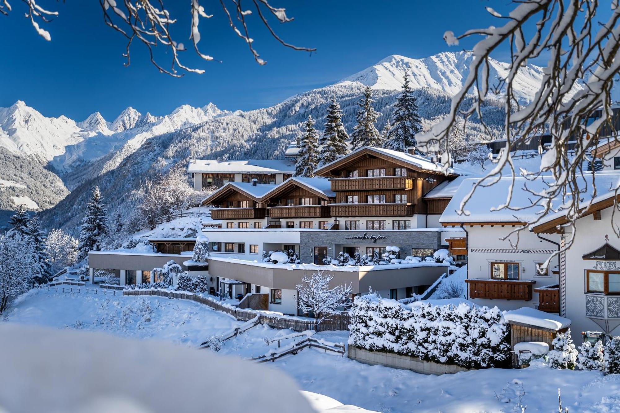 Alpin Chalet Am Burgsee Ladis Bagian luar foto