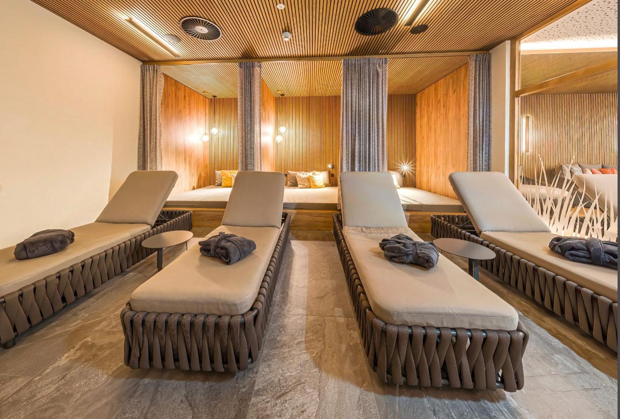 Alpin Chalet Am Burgsee Ladis Bagian luar foto