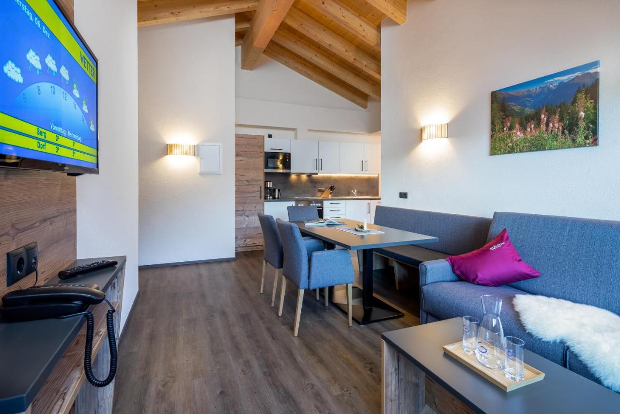Alpin Chalet Am Burgsee Ladis Bagian luar foto