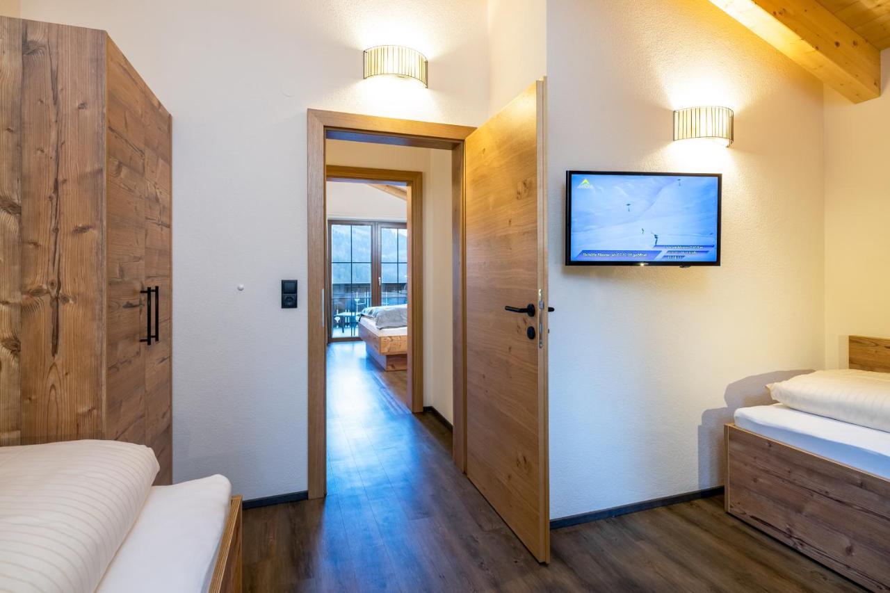Alpin Chalet Am Burgsee Ladis Bagian luar foto