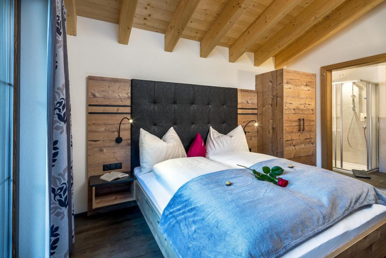 Alpin Chalet Am Burgsee Ladis Bagian luar foto